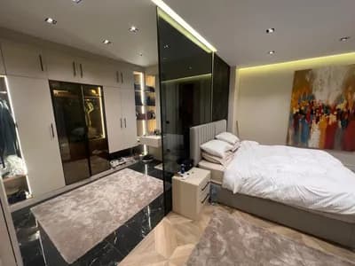 بيزمنت في الياسمين 6فيلات شامل كل حاجه في الشقه تشطيب الترا لوكس🌲✅🏠 in  New Cairo,  El Yasmeen - 8,000,000 EGP