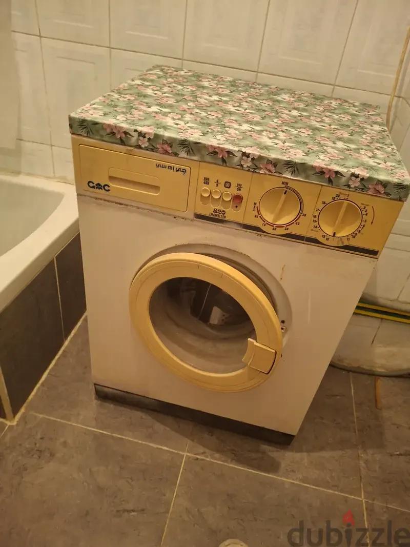 (غسالة GMC) للبيع السعر : 3500 نهائي.