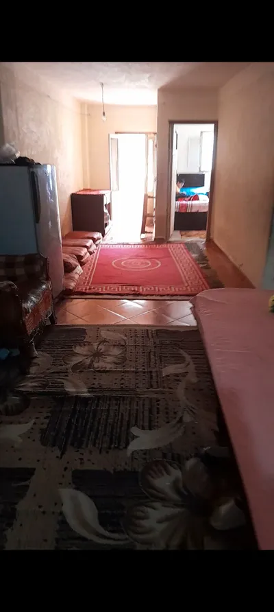 شقه للبيع الدرايسه جامع القويري بحري  السادس سلم مطلوب ٥٥٠ الف تفاوض  in Alexandria, Dekheila - 550 EGP