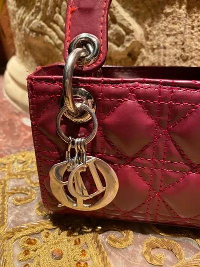 dior burgundy bag في الدقهلية, المنصورة - 450 جنيه