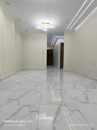 شقه 125متر تشطيب سوبر لوكس  in الجيزة, حدائق الاهرام - 1,600,000 EGP