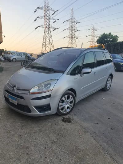 سيتروين سى 4 جراند بيكاسو 7 راكب ممتازة in Giza, Hadayek al-Ahram - 500,000 EGP