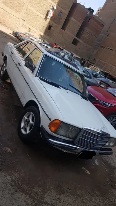 مرسيدس 200 موديل 1979 للبيع سريعا  in Giza, Boulaq Dakrour - 170,000 EGP