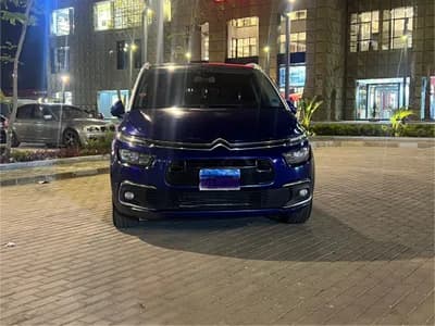 جراند بيكاسو ٢٠١٩ للبيع فابريكه بالكامل صيانه توكيل in Cairo, New Cairo - 845,000 EGP