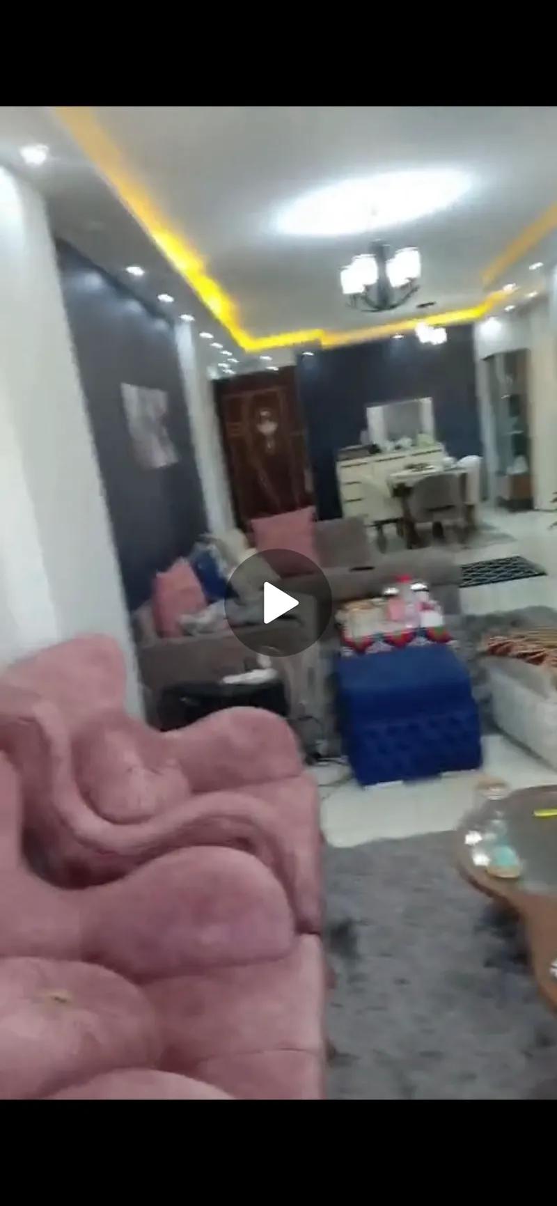 شقه للبيع في البيطاش ش قاصد كريم تشطيب الترا سوير لوكس