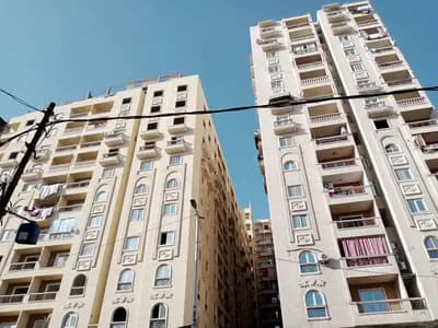 فرصة العمر شقتك في ارقي مناطق الاسكندرية باسعار زمان in Alexandria, Maamoura - 900,000 EGP