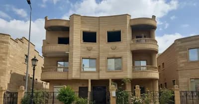 شقه في جنوب الاكاديميه ١٨٠م بجاردن متشطبه in  New Cairo,  South of Academy - 8,500,000 EGP