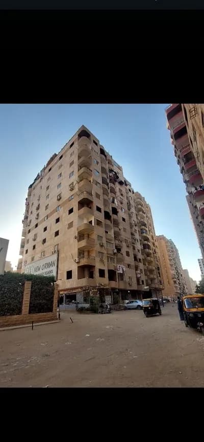 شقة ممتازة للبيع نص تشطيب in Giza, Haram - 1,400,000 EGP