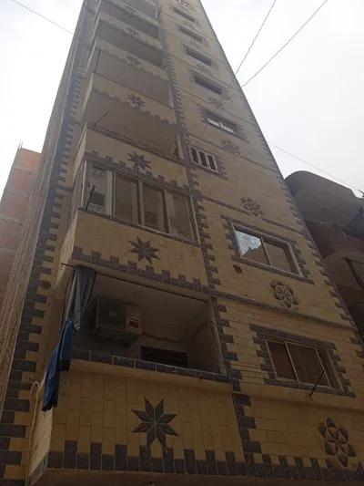 شقه للإيجار 150متر بالمعلمين أسيوط في أسيوط, مدينة أسيوط - 400,000,000,000,000 جنيه