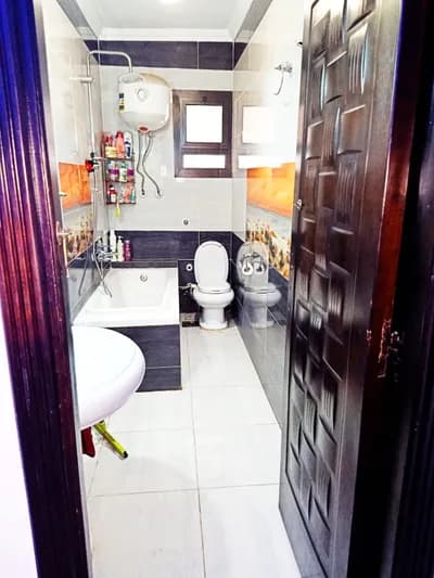 شارع احمد عبد الوهاب الرئيسي  in Alexandria, Sidi Bishr - 850,000 EGP