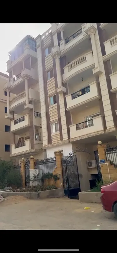 شقة للبيع في التجمع في اللوتس الجنوبية  in  New Cairo,  New cairo Compounds,  Lotus Compound - 5,300,000 EGP