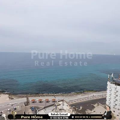 شقه للايجار المفروش - كامب شيزار - علي البحر في الإسكندرية, كامب سيزار - 27,000 جنيه