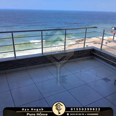 شقه للبيع 145 م - كامب شيزار - بحر مباشر في الإسكندرية, كامب سيزار - 10,000,000 جنيه