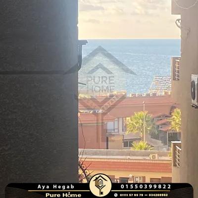 شقة دوبلكس للايجار المفروش فـي جليم - خطوات من البحر في الإسكندرية, جليم - 25,000 جنيه