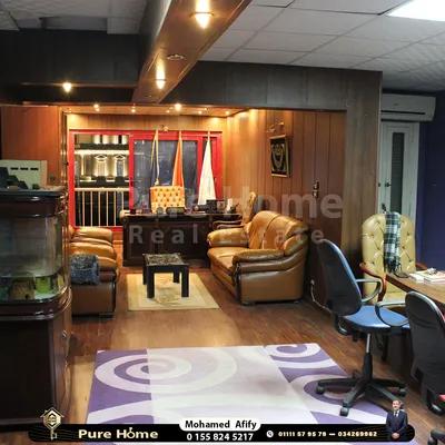 مقر اداري للبيع - جليم - بحر مباشر في الإسكندرية, جليم - 9,000,000 جنيه