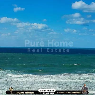 شقة للبيع – سبورتنج – على البحر مباشرة في الإسكندرية, سبورتنج - 3,350,000 جنيه