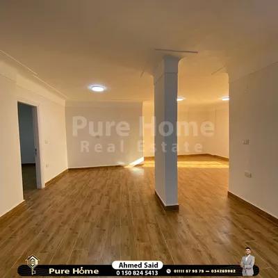 شقة للبيع في ميامي (شارع خالد بن الوليد) في الإسكندرية, ميامي - 2,350,000 جنيه