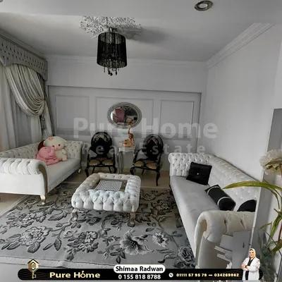 شقة للبيع - كامب شيزار في الإسكندرية, كامب سيزار - 3,700,000 جنيه