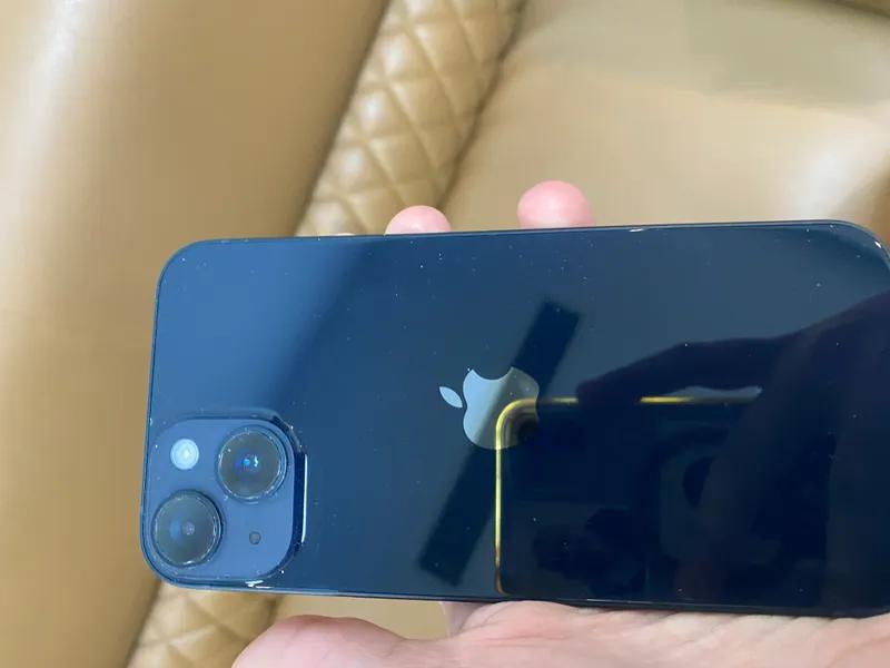 i phone 14 للبيع يشبه الجديد