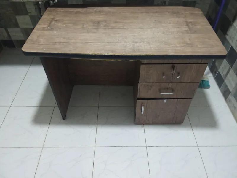 2 مكتب مستعمل للبيع