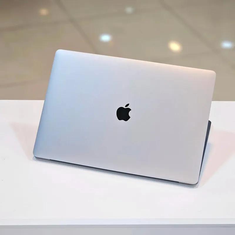 Mac 2019 من الآخر