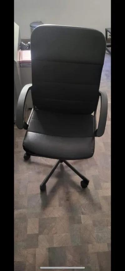 اثاث شركة بالكامل للبيع بحاله من و سعر مغري في القاهرة, القاهرة الجديدة - 0 جنيه