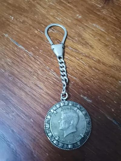 Half dollar في القاهرة, مناطق اخرى في القاهرة - 10,000 جنيه