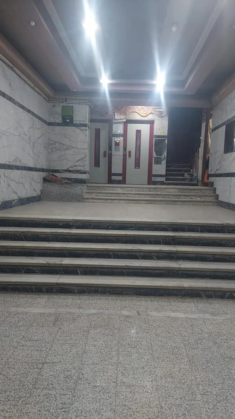 شقة للبيع تطل عل فيصل الرئيسي