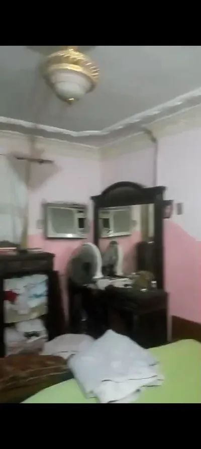 شقه للبيع في شارع خالد مكى خلف كوافير عادل المصرى العشرين فيصل  in الجيزة, بولاق الدكرور - 1,000,000 EGP