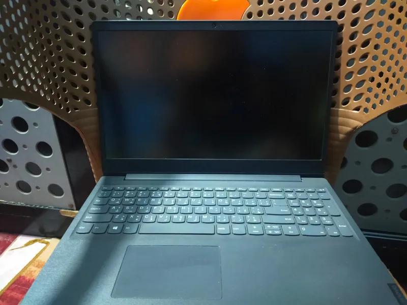 لاب توب وحالته ممتازه للبيع