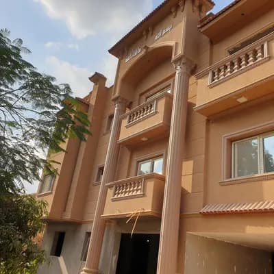 فيلا للبيع واستراحتين للبيع ينفع تجاري وسكتي in الجيزة, أبو رواش - 35,000,000 EGP