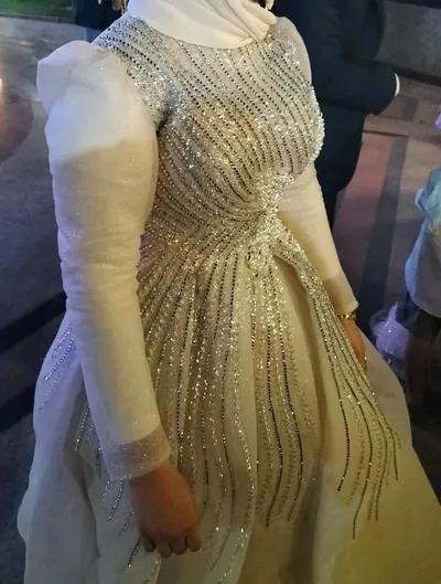 فستان سواريه ينفع خطوبه لونه بيج فاتح في الجيزة, الهرم - 4,000 جنيه