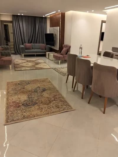 شقة مفروشة للإيجارر  in  المعادي,  زهراء المعادي,  الشطر الثالث عشر - 45,000 EGP