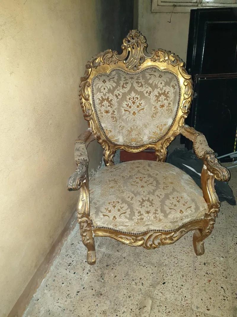 صالون مدهب كلاسيك بحالة جيدة