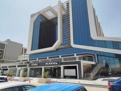 Showrooms استلام فوري وبسعر لقطة في قلب تجمع in Cairo, New Cairo, Others - 68,000,000 EGP