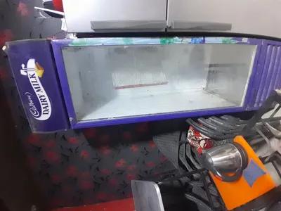 تلاجه كادبوري حاله جيده جدا in Giza, Hadayek al-Ahram - 10,000 EGP