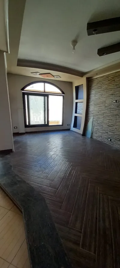 شقة لؤطه فى قلب سموحة  in الإسكندرية, سموحة - 3,650,000 EGP