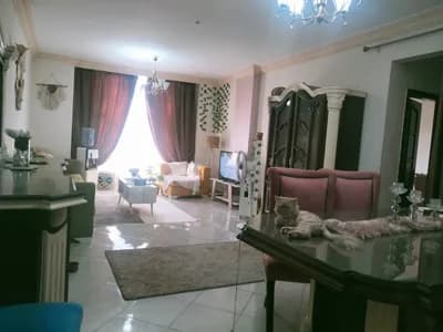شقة للبيع بموقع متميز بشارع العشرين in الجيزة, فيصل - 1,400,000 EGP