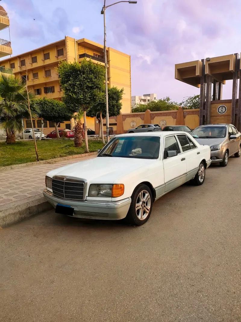 مرسيدس بنز SEL 300