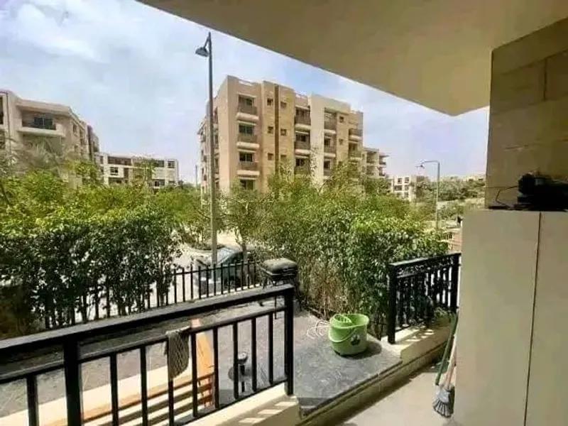 شقة للبيع قدام المطار