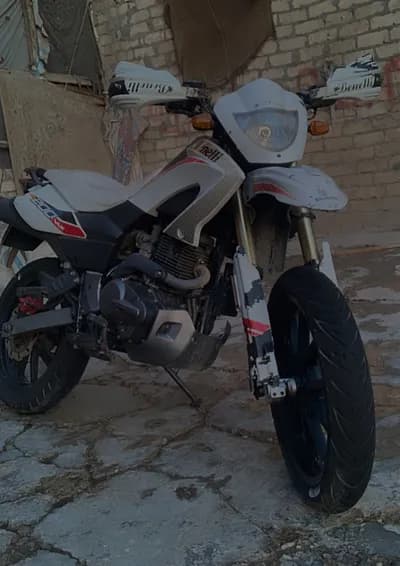 Vlx للبيع بنلي تريلا in Cairo, New Nozha - 67 EGP