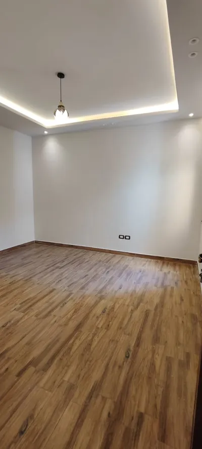شقه للبيع ارضي بجاردن بكمبوند الخمائل المرحله الاولي  in  الشيخ زايد,  كمبوند الشيخ زايد,  مدينة الخمائل - 6,100,000 EGP