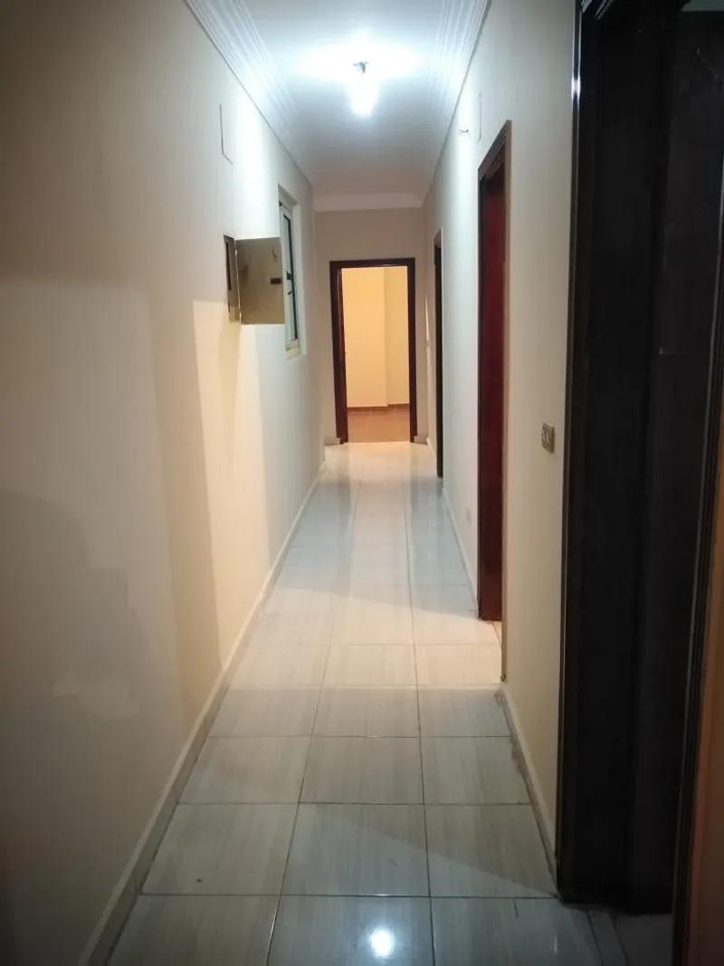 شقة للايجار في المعراج العلوي بالقرب من الطريق الدائري