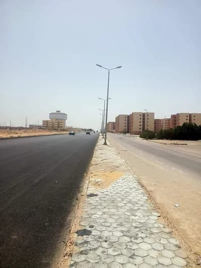 شقه دور اول علوي بها عداد مياة وعداد غاز مساحه ٩٠م in Alexandria, Borg al-Arab - 750,000 EGP